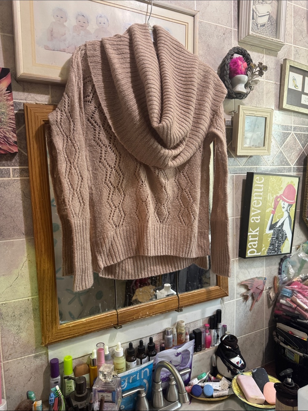 Apt 9 sweater